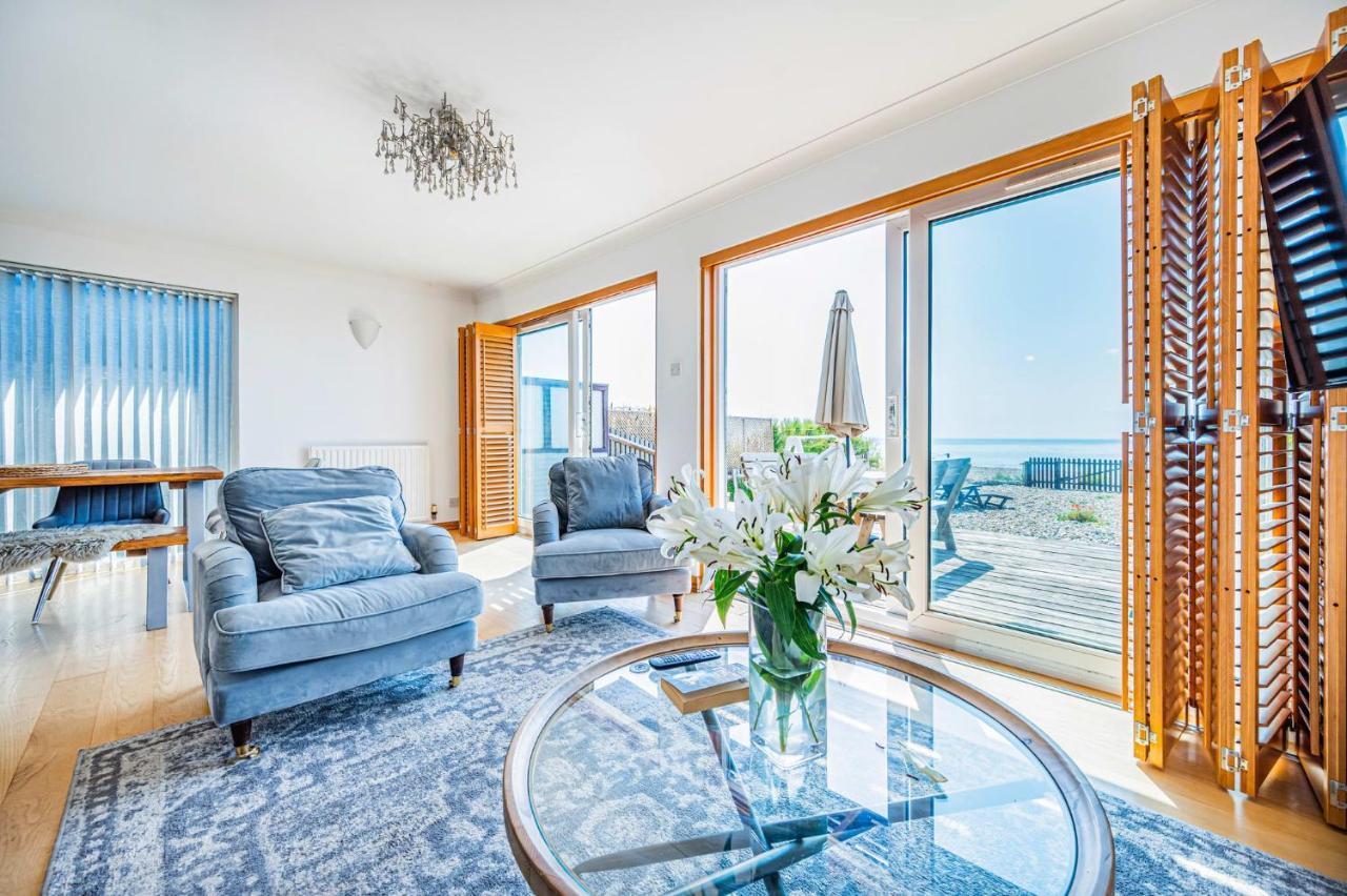 Pebble Paradise Beachfront Family Getaway Певенси Экстерьер фото
