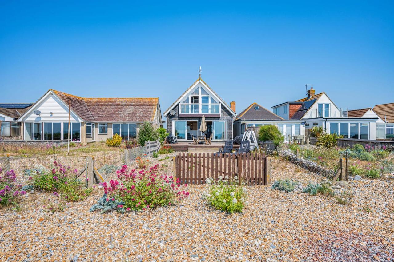 Pebble Paradise Beachfront Family Getaway Певенси Экстерьер фото