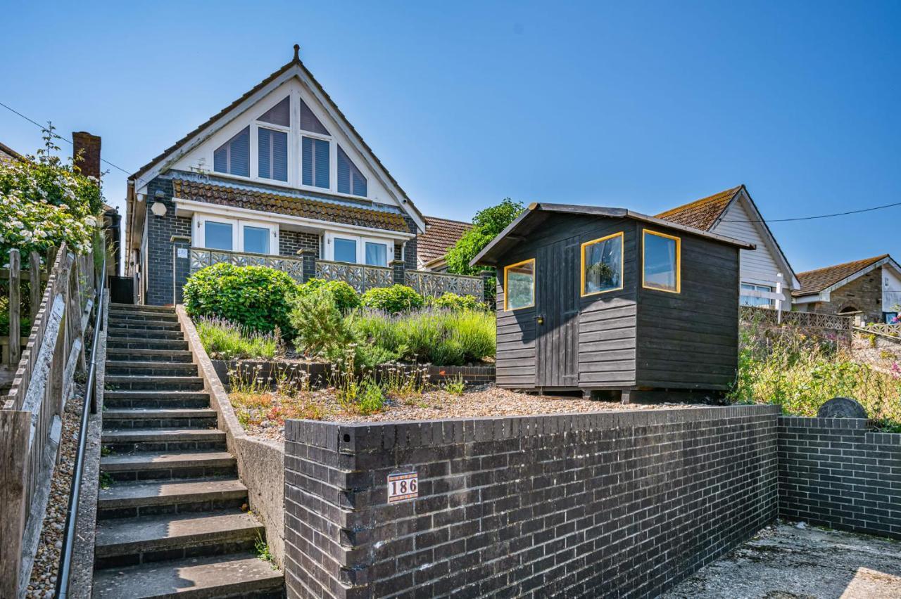 Pebble Paradise Beachfront Family Getaway Певенси Экстерьер фото