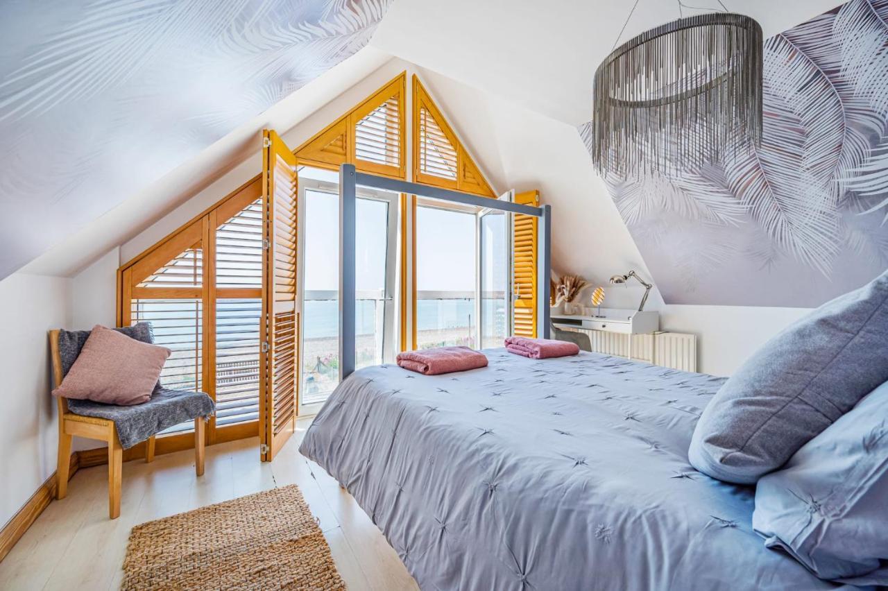 Pebble Paradise Beachfront Family Getaway Певенси Экстерьер фото